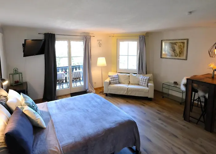 Charming - - Vulpera, *