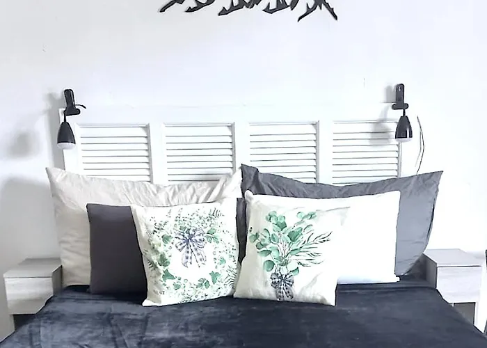 Charming - - Vulpera, *